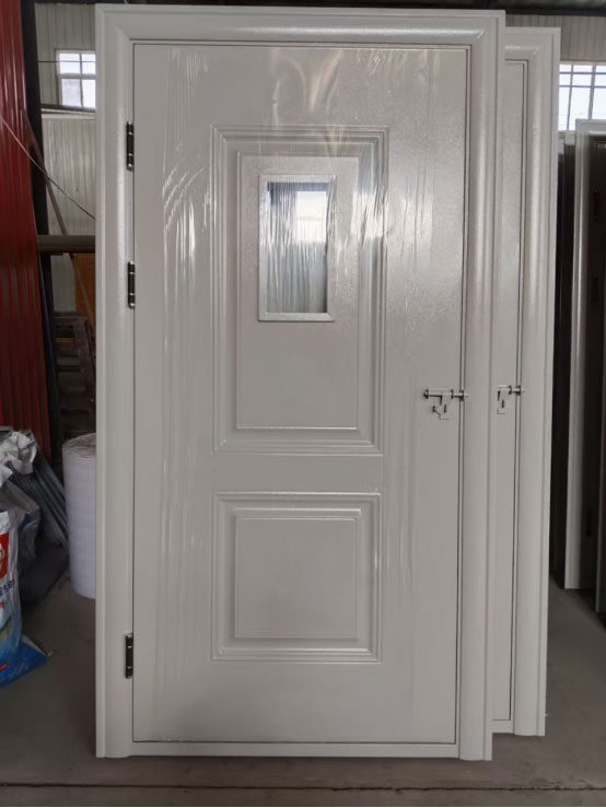 三原学校教室门