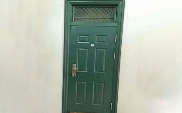 三原学校教室门