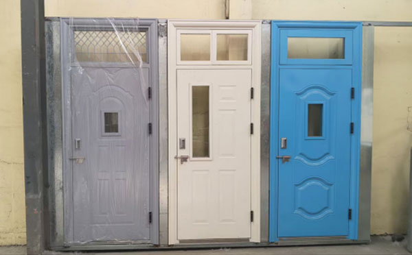 三原学校教室门