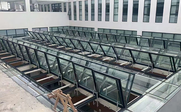 百安科技有限公司近期三原排烟窗项目案例分享 百安科技有限公司近期三原排烟窗项目案例分享