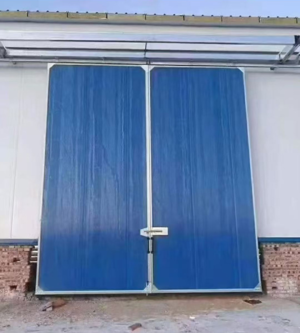 三原工业门在大型仓储物流通道中的应用实例